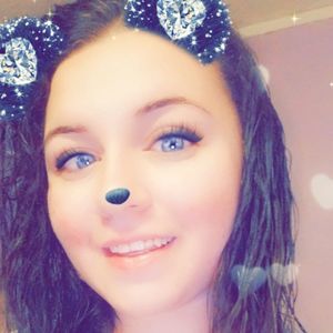 Meet your Posher, Lynsey